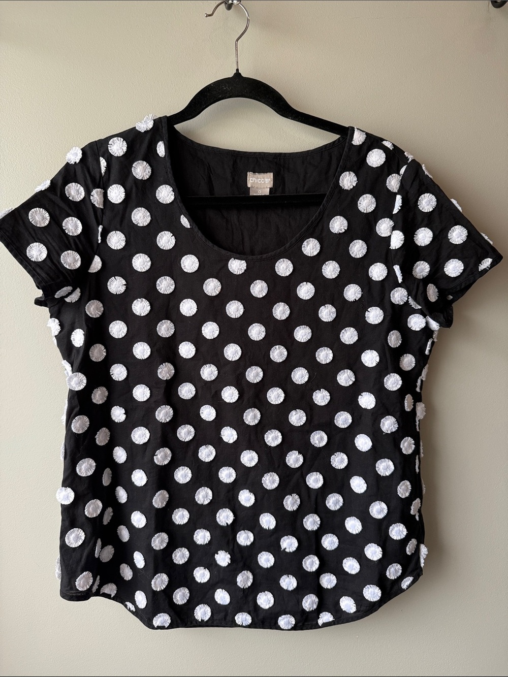 Chico's Black and White Embroidered Short Sleeve Polka Dot Top cotton lined